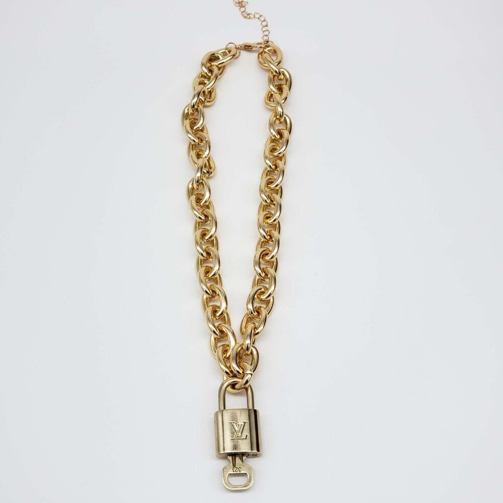 100% Auth Louis Vuitton Lock & Key with Unbranded Gold Plated Chain Necklace